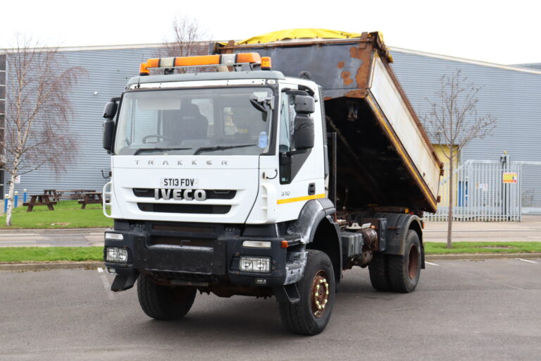 Iveco Trakker 310 4x4 Off Road 4x4 Tipper Truck for sale comvex trucks uk