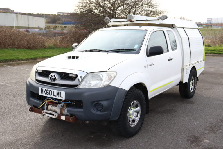 Toyota Hilux King Cab Extra Cab D4D Utility Truck for sale comvex trucks uk