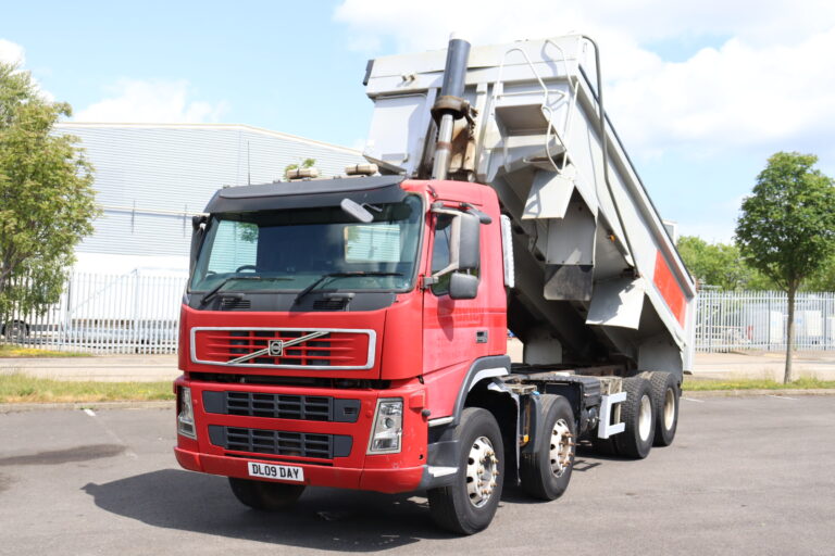 Volvo FM 380 8x4 Alloy PPG Tipper truck for sale comvex trucks uk