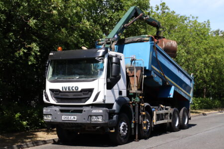 iveco trakker 340 8x4 hmf crane grabber tipper for sale export comvex trucks